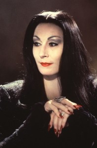 The-Addams-Family-anjelica-huston-32662161-800-1214